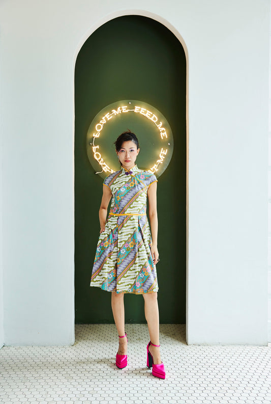 BOX PLEATS GREEN FLORAL BATIK MOTIF CHEONGSAM DRESS - MULTI
